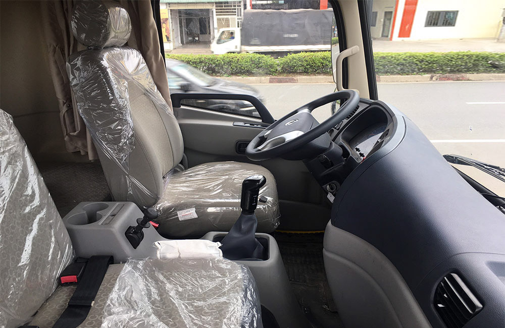 Xe tải Dongfeng B180 8 tấn nhập khẩu Euro 5 thùng dài 9.5 mét 3
